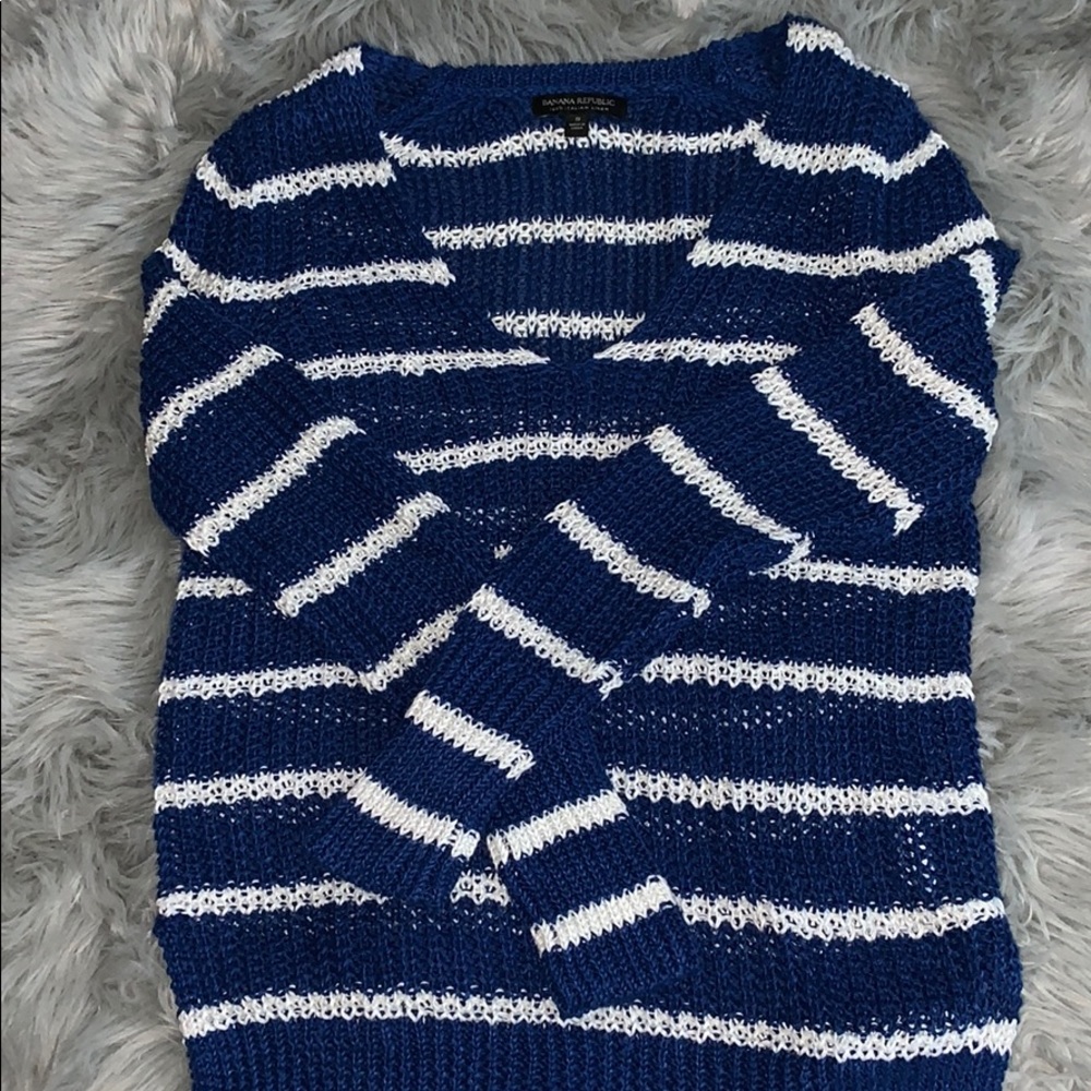 Banana Republic Cable-Knit sweater